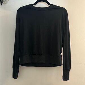 VUORI drop shoulder workout top